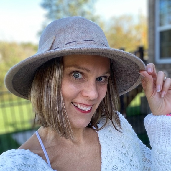 Back in Town Knit Hat